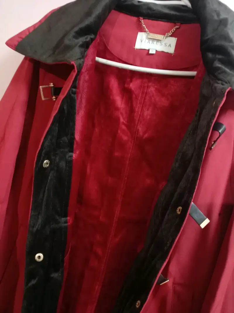 Abrigo rojo con cuello de piel Viaressa - 2