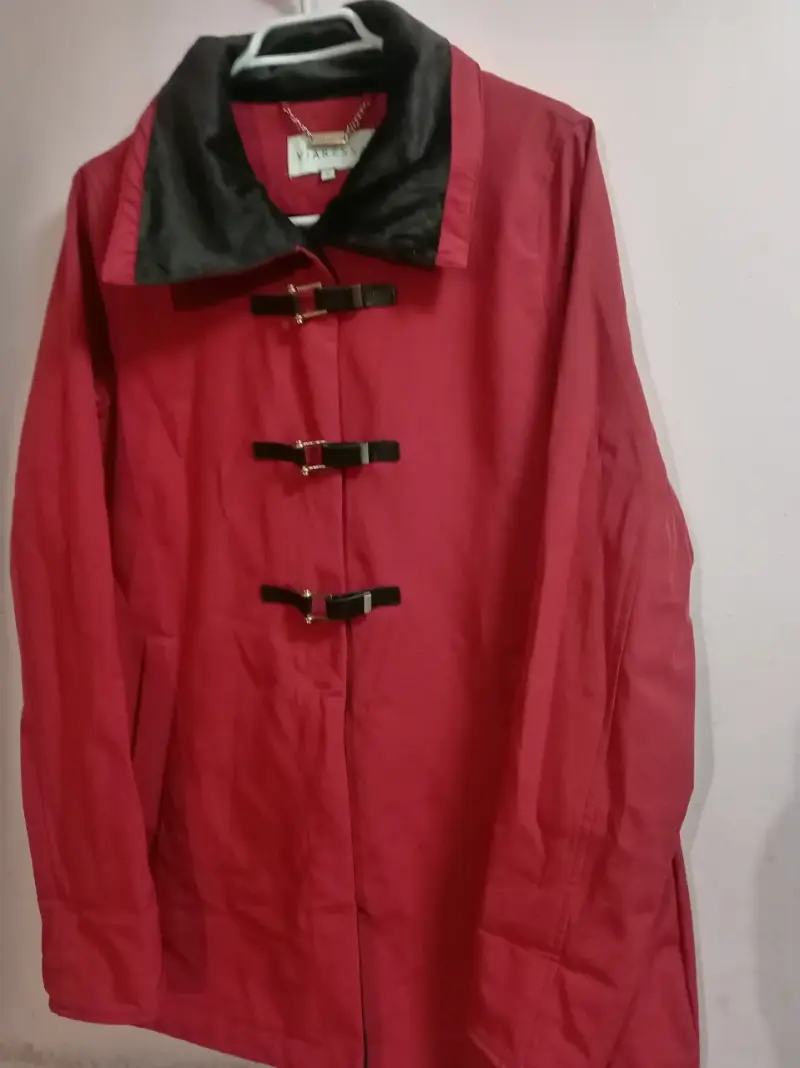 Abrigo rojo con cuello de piel Viaressa - 3