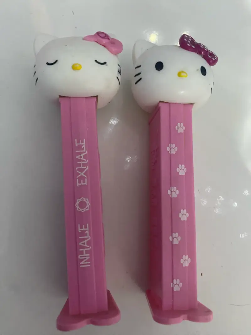 Dispensadores de caramelos Hello Kitty