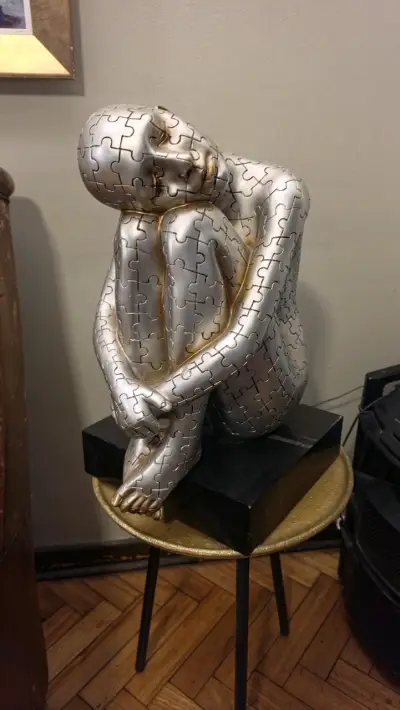 Escultura decorativa de figura humana en plata - miniatura 3