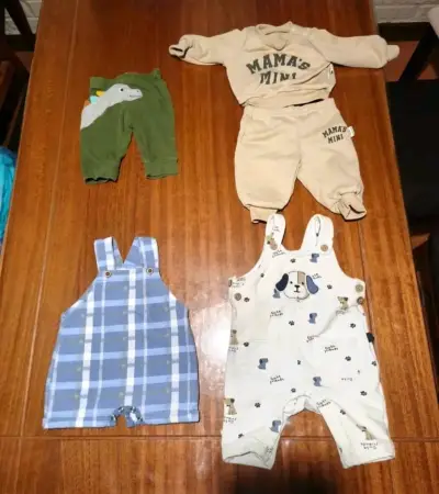 Lote de ropa para bebé de varias piezas - miniatura 4