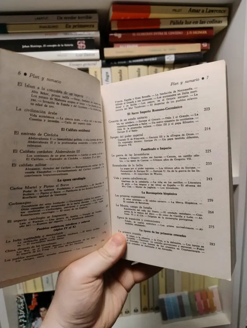 Libro Historia Universal La Edad Media Daimon - 3