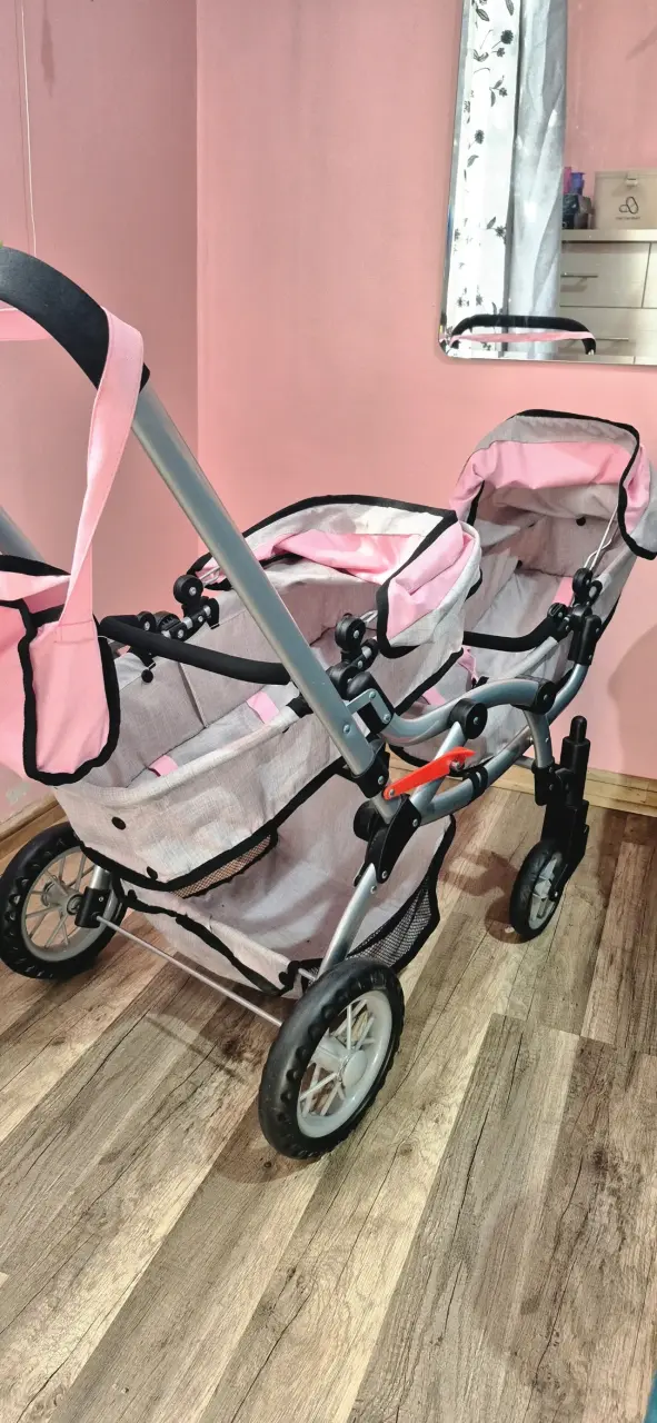 Coche doble de muñecas color rosa y gris - 2