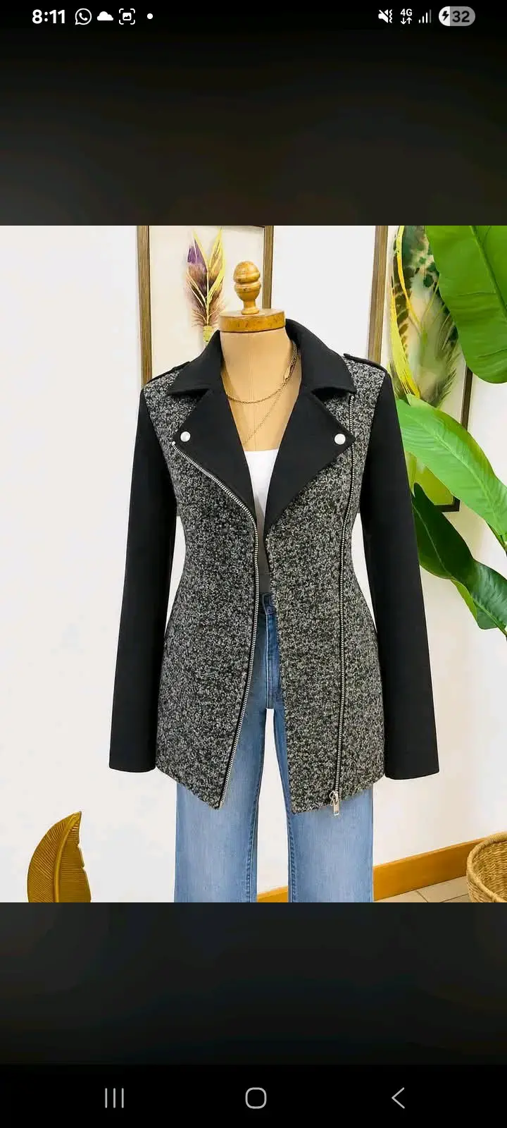Chaqueta de mujer con cierre y solapas
