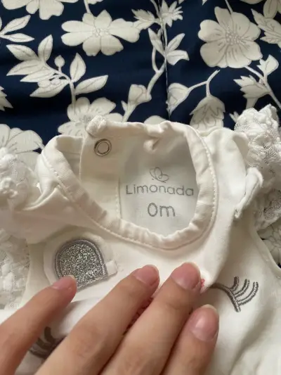 Conjunto de bebé Limonada con vestido y leggings - miniatura 2