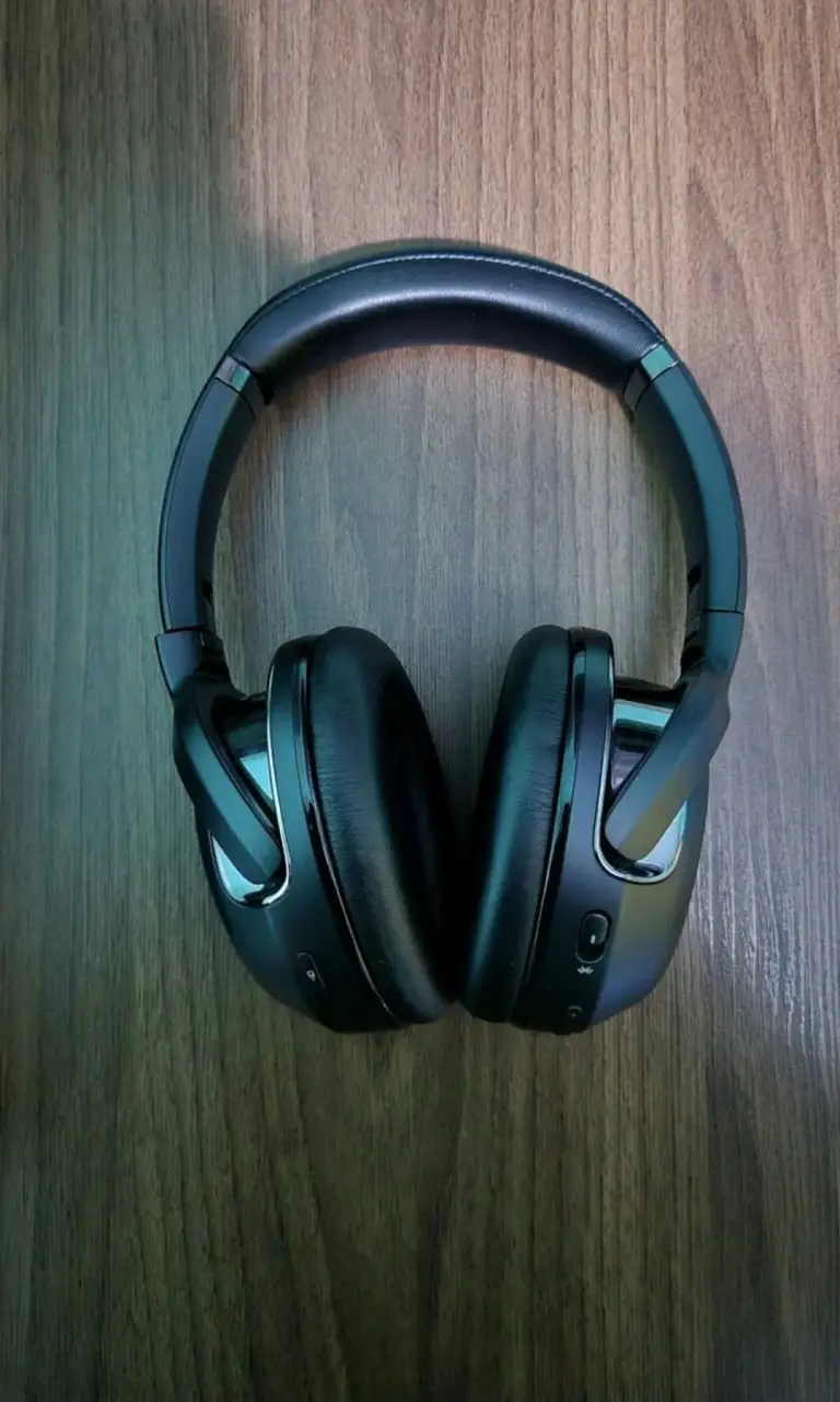 Audífonos JBL  One Tour M2 Hi Res - 4