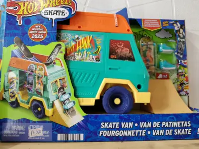 Furgoneta de Skate Hot Wheels Tony Hawk - miniatura 1