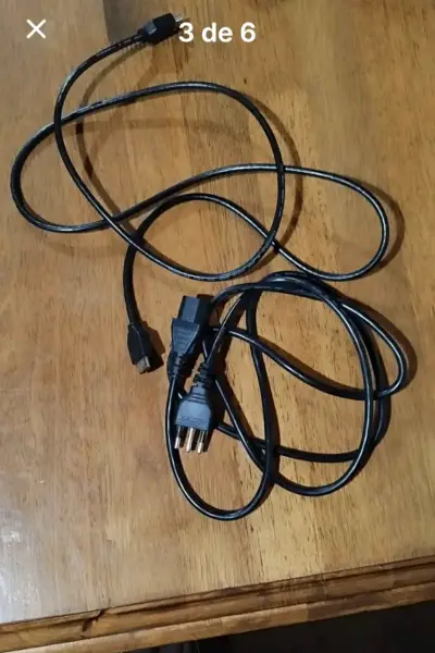 Proyector Epson con funda y cables - miniatura 4