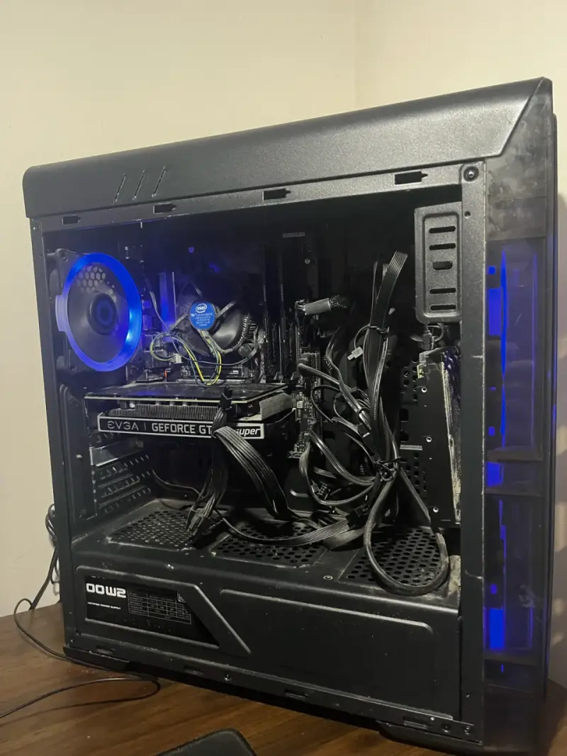 PC Gamer con Intel i5 y NVIDIA GTX 1650 Super - 1