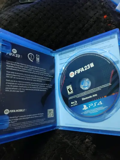 Juego FIFA 23 para PS4 en buen estado - miniatura 3