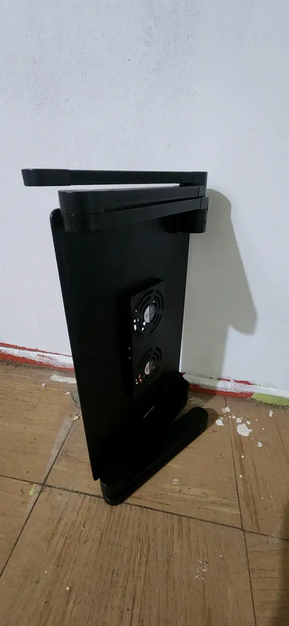 Mesa Plegable para Laptop con Ventilador - 3