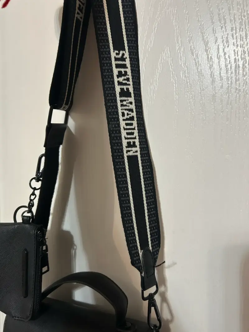 Cartera negra Steve Madden con doble correa - 2