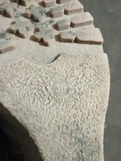 Botines de cuña marrones con hebillas talla 35 - miniatura 2