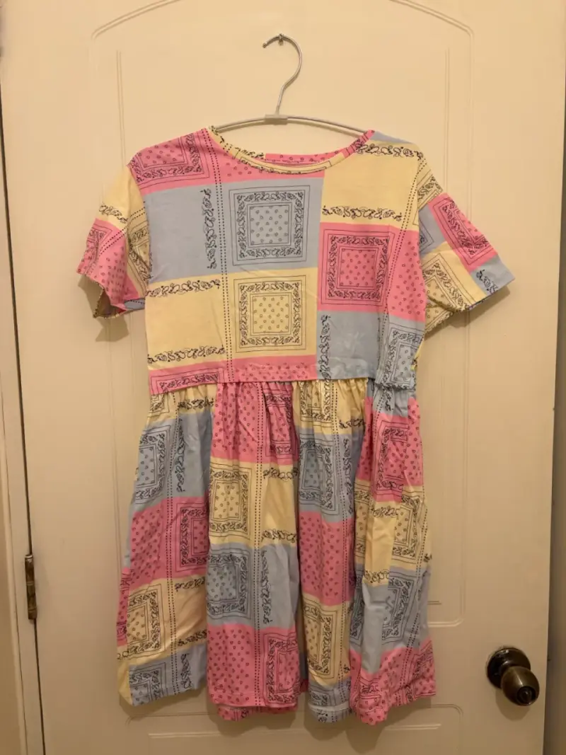 Vestido casual de verano con estampado colorido