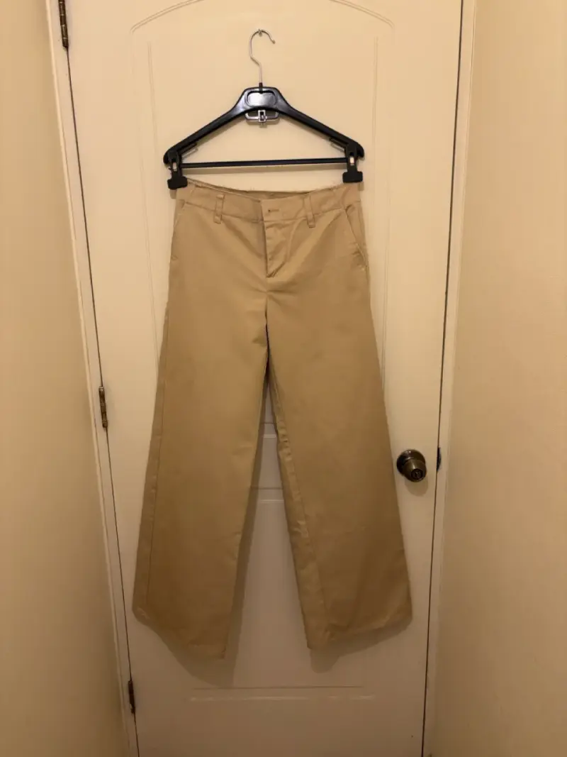 Pantalones beige de vestir para mujer