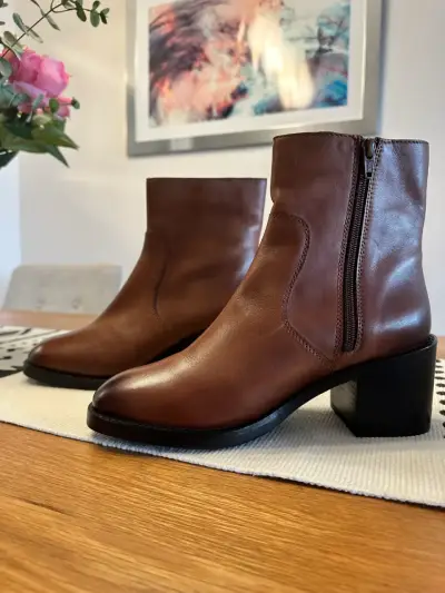 Botines de cuero marrón Basement - miniatura 1