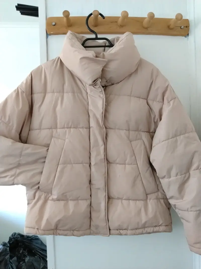Chaqueta acolchada beige para mujer SPAO - 1