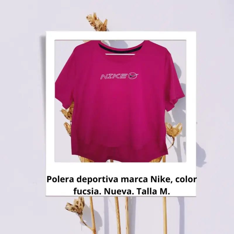Polera deportiva Nike fucsia nueva talla M