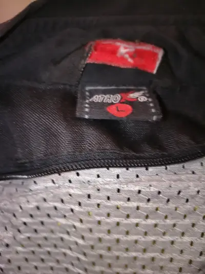 Chaqueta moto negra proteccione Atrox - miniatura 2