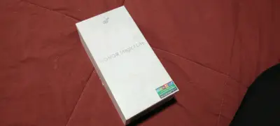 Smartphone Honor Magic7 Lite 5G con caja - miniatura 1
