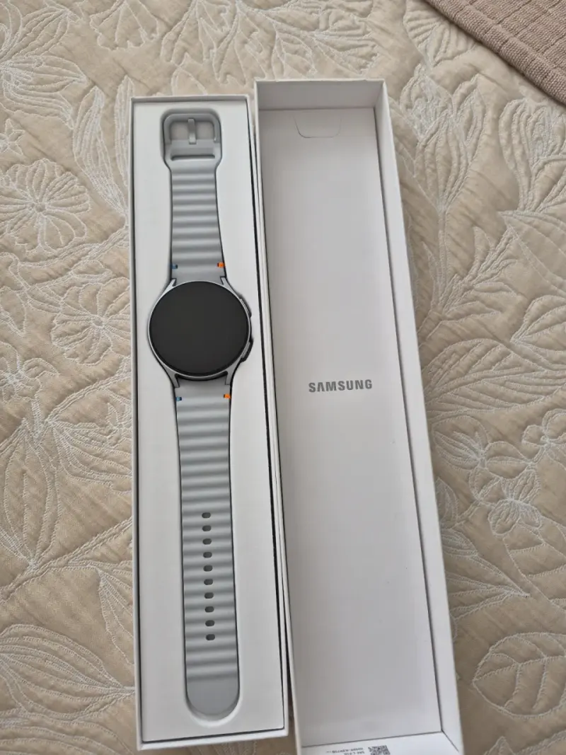 Samsung Galaxy Watch7 nuevo en caja - 1