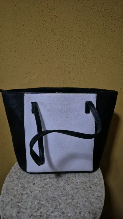 Bolso de mano bicolor elegante - miniatura 2