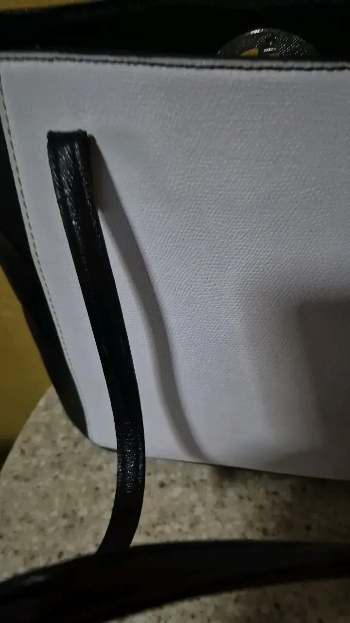 Bolso de mano bicolor elegante - 4