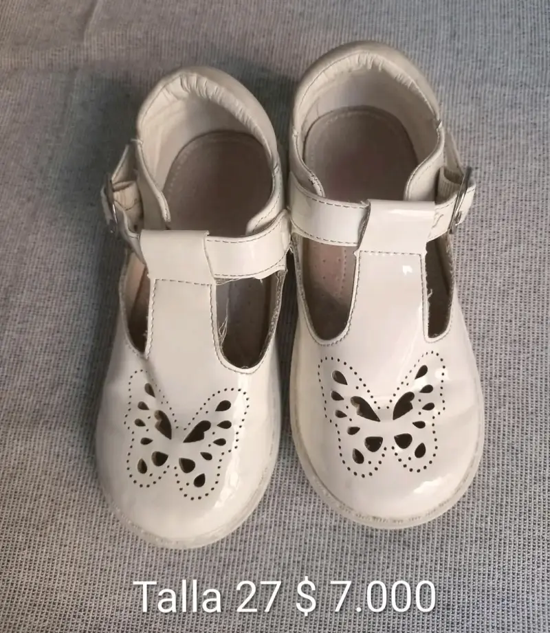 Zapatos de niña talla 27 con diseño de mariposa