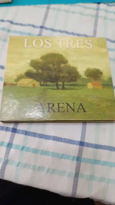 Álbum doble 'Arena' de Los Tres - miniatura 1