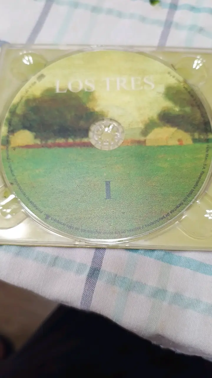 Álbum doble 'Arena' de Los Tres - 2