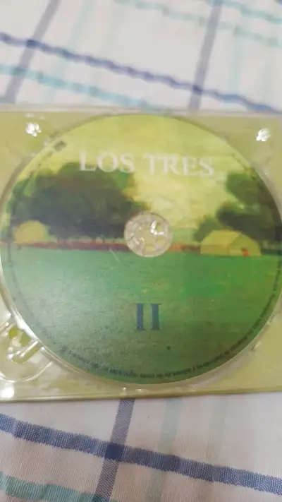 Álbum doble 'Arena' de Los Tres - miniatura 3