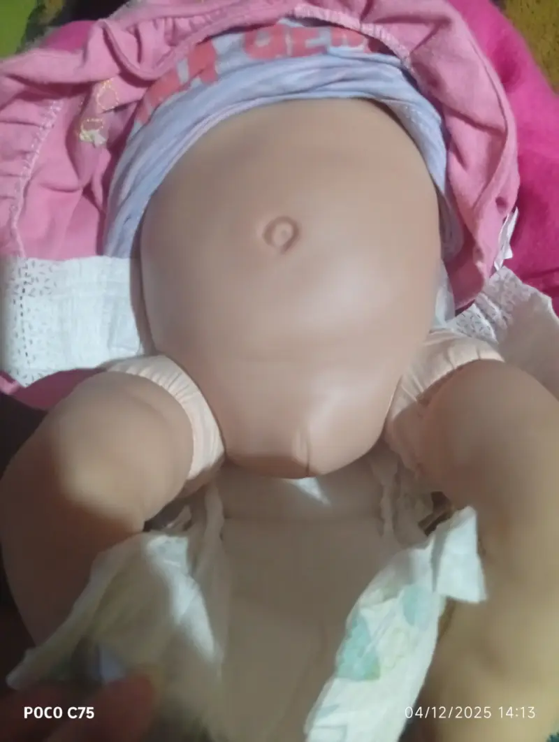 Muñeca bebé realista de vinilo siliconado - 3