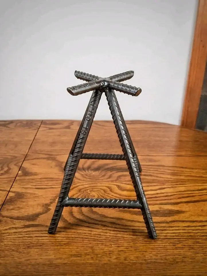 Soporte de hierro para fogata o parrilla - 1