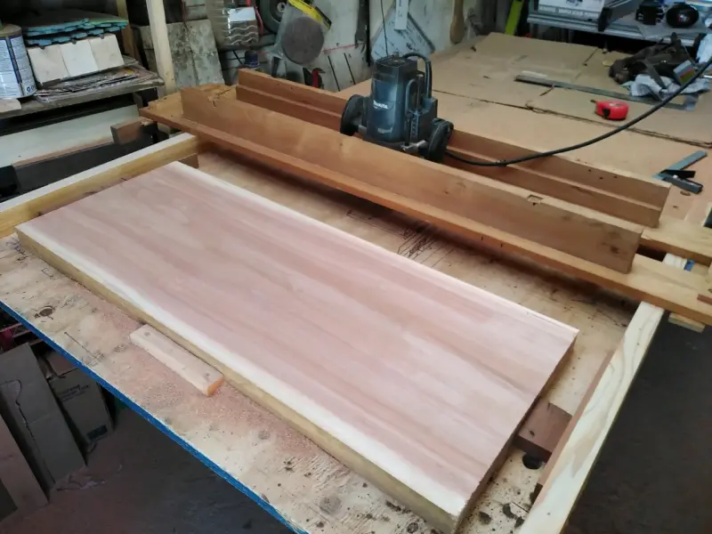 Tablón de madera nativa, quinchos y mesas grandes - 5