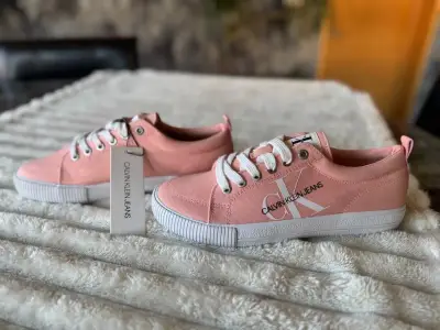 Zapatillas rosas Calvin Klein Jeans casuales - miniatura 2