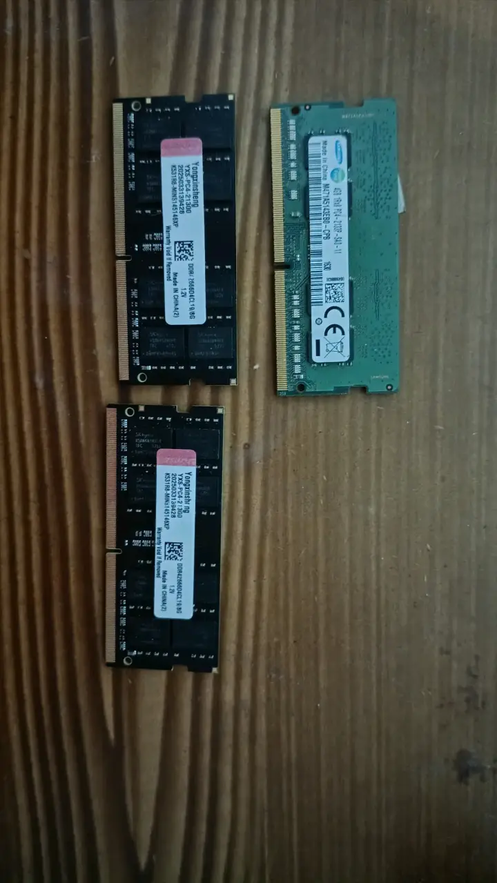 Memorias ram DDR4 4gb y 8gb
