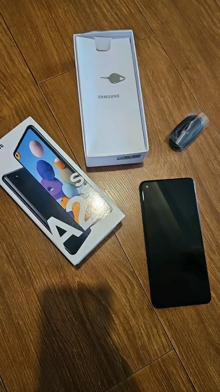 Samsung Galaxy A21s smartphone en buen estado - 2