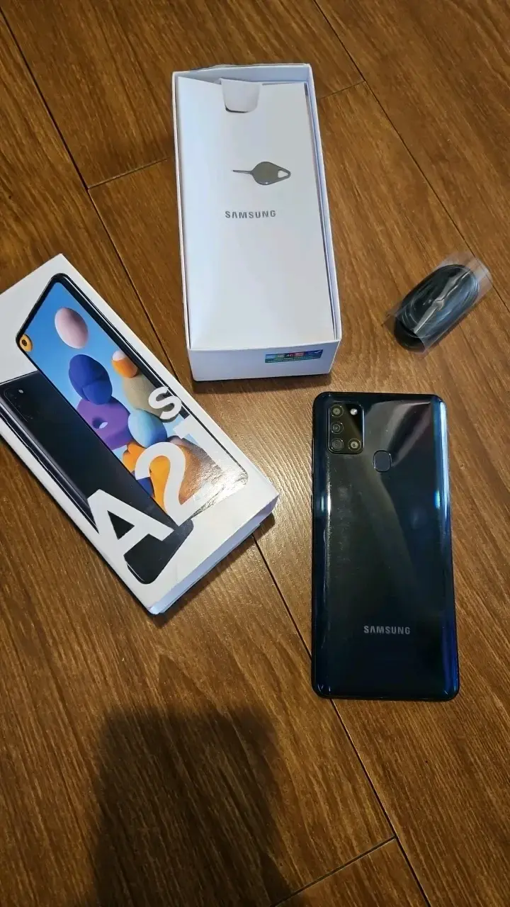 Samsung Galaxy A21s smartphone en buen estado - 3