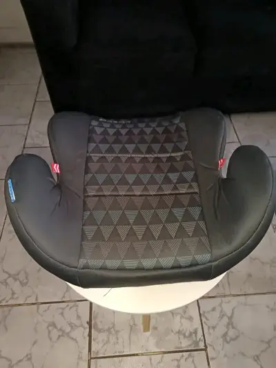 Asiento elevador para auto Cosco negro - miniatura 1