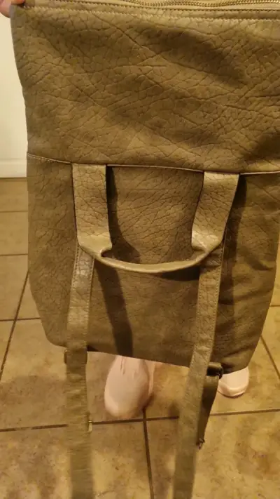 Mochila de cuero sintético Secret beige - miniatura 2