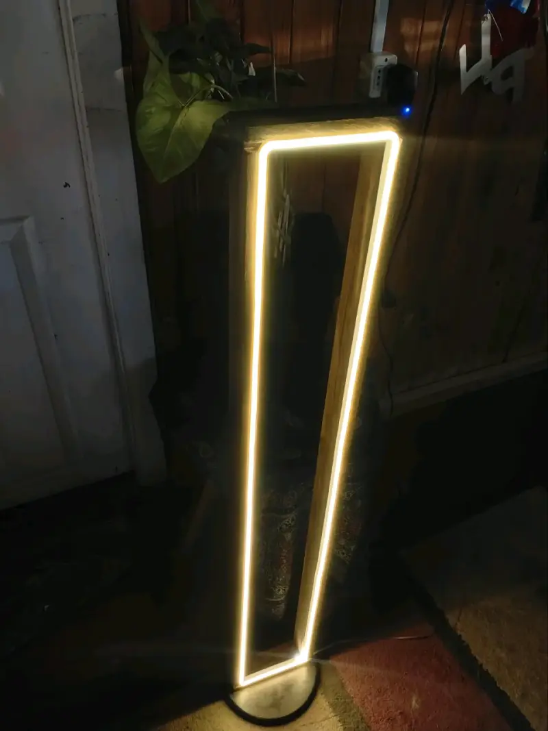 Lámpara de pie LED moderna de madera - 4