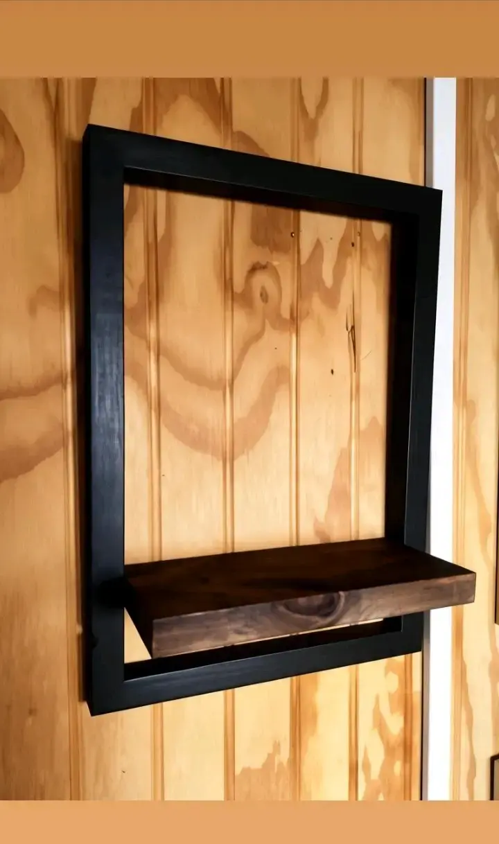 Estante de pared geométrico de madera - 1