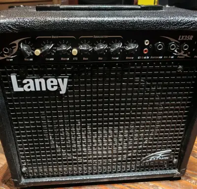 Amplificador Laney LX35R para guitarra - miniatura 1