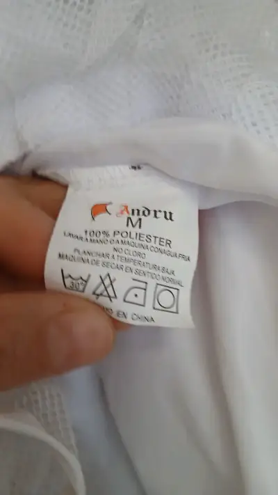 Vestido blanco con volantes y detalle floral - miniatura 4