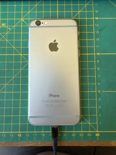 iPhone 6 de 32GB en buen estado - miniatura 4