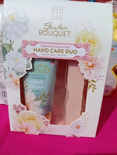 Set de cuidado de manos Garden Bouquet - miniatura 1