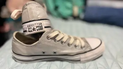 Zapatillas Converse All Star blancas clásicas - miniatura 1