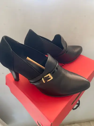 Zapatos de Tacón Negro Bruno Rossi Elegantes - miniatura 1