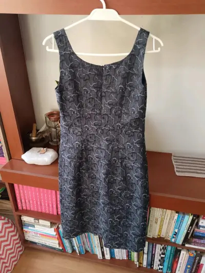 Vestido de encaje floral gris talla 36 - miniatura 2