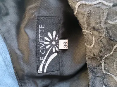 Vestido de encaje floral gris talla 36 - miniatura 3